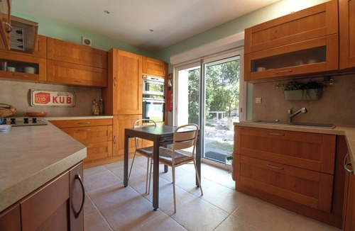 Saint-Cyr-sur-Mer House | House for 17 people 50m from the beach