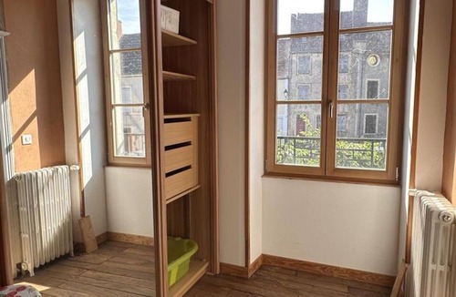 Ainay-le-Chateau Cottage | House, pets allowed - 6 guests