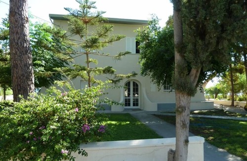 Faliraki Villa | House with gardenHouse with garden