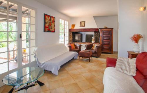 Saint-Marcel-d'Aredeche House | House Wooded Hill