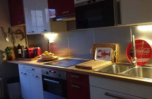 Village of Castellet Apartment | howling, a house in the ramparts
