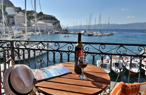idhra Apartment | Hydra Port Apartments-Balcony