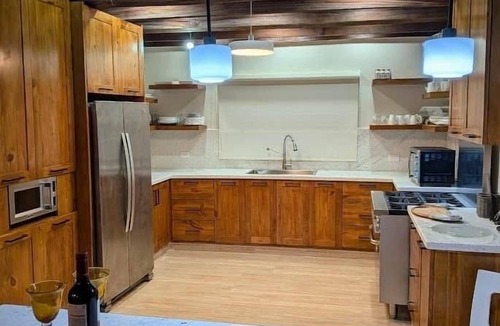 La Vega Province Bed & Breakfast | Ibis Family Suite - Brisal Mountain Retreat