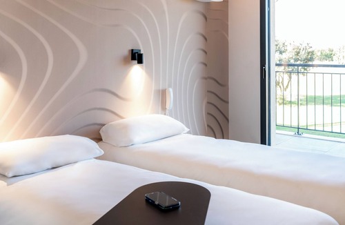 Cabries Hotel | Ibis Styles Cabriès Aix-En-Provence Tgv