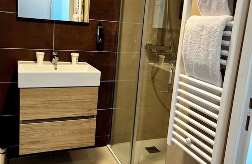 Cabries Hotel | Ibis Styles Cabriès Aix-En-Provence Tgv