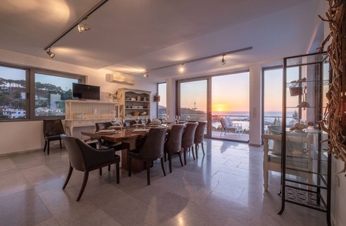 Gialiskari Villa | Icarus Luxury Beachfront Villa