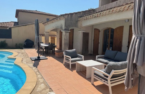 Saint-Cyr-sur-Mer Villa | Ideal villa between beach and village