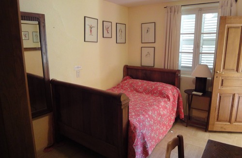 Seillans House | "IDYLLIC RETREAT" FARMHOUSE, GUESTHOUSE, HUGE GARDEN, POOL, CLOSE TO VILLAGE