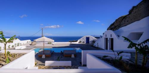 Imerovigli Apartment | Iliolousto Luxury Cave Villa