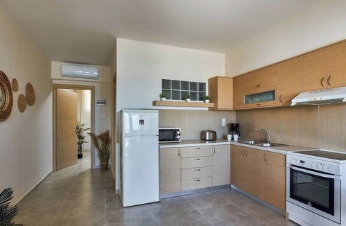 Agia Pelagia Apartment | "Ilios" apartment - 1 Bedroom Apt/Sea view/Shared Pool/Sleeps 4