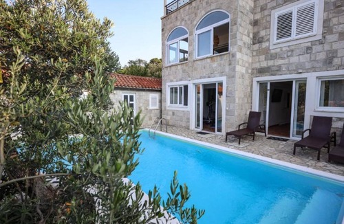 Zaton Villa | Imperial Stay Dubrovnik - Eight Bedroom Villa with Outdoor Pool and Gym