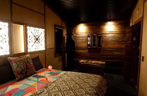 Austinville Cabin | Impressive Gold Coast Tree House Ideal for Unique Queensland Holidays
