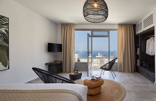 Megalochori Villa | Impressive Santorini Villa | 2 Bedrooms | Breathtaking Seaviews