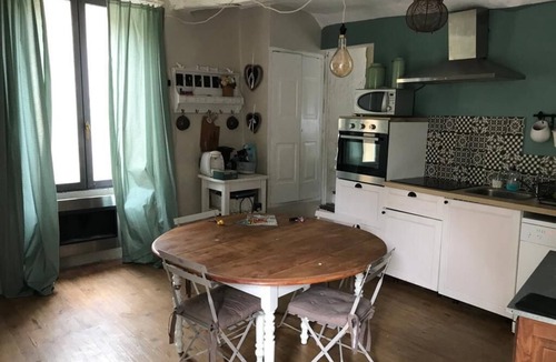 Entrecasteaux House | In the center of the historic village, charming house full of character