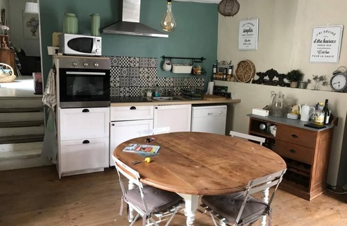 Entrecasteaux House | In the center of the historic village, charming house full of character