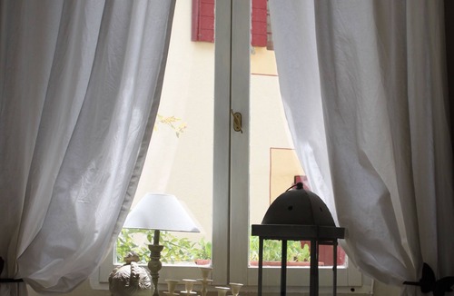 Entrecasteaux House | In the center of the historic village, charming house full of character
