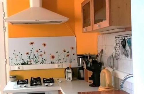 Herisson Cottage | Independent cottage with garden by the river
