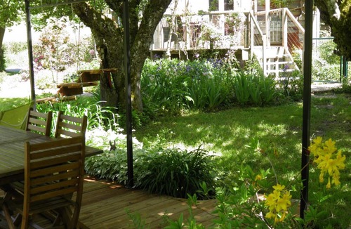 Herisson Cottage | Independent cottage with garden by the river