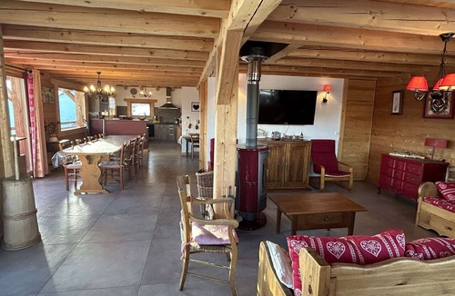 Hauteluce Ski Chalet | Individual Chalet Les Saisies, sleeps 12