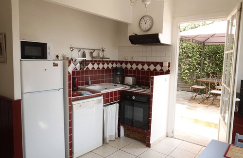 Plage de la Garonnette House | Individual house. Exceptional sea view, swimming pool, beach 400 m'away.