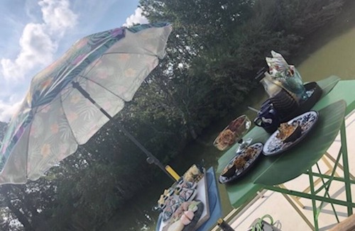 Arles Boat Rental | Insolite cabine sur Bateau péniche. Tout le confort, direct nature, proche Arles