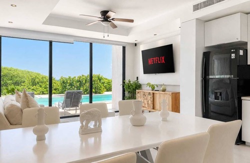 Salinas Apartment | Isla Mujeres Oceanfront Condo | Pool, Ground Floor