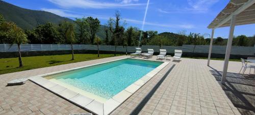 Giano Vetusto Villa | Janus Casa nel Verde - exclusive villa with pool