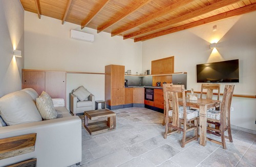 El Duque Ski Chalet | JARDINES DEL DUQUE