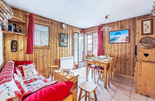 Saint-Gervais-les-Bains Apartment | Jardins Alpins by Interhome
