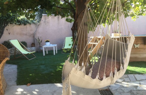 Jonquerettes Villa | Joli Gite Avec Jardin et Piscine Privatifs Proche Avignon