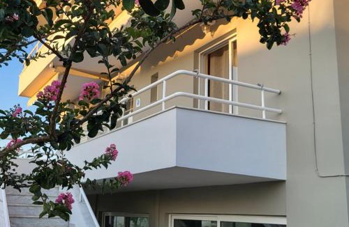 Pefki Apartment | K SANTIS STUDIOS