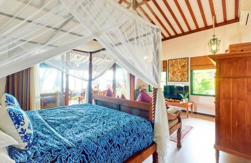 Sukadana Hotel | Kampung Kecil Front Beach