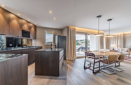 Bastide Giraud Apartment | Karine By Terry's Homes