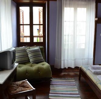 Megisti House | Karnayo