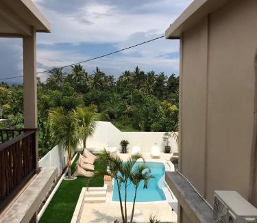 Mendoyo Hotel | Kelapa Surf Villa