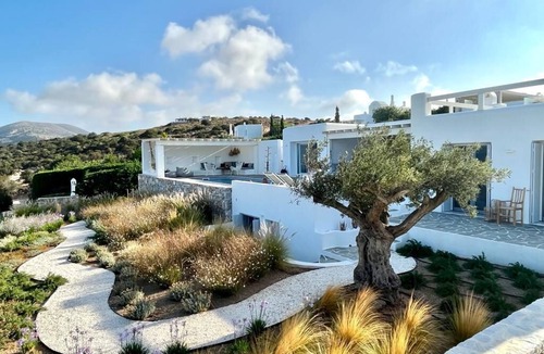 Naxos Villa | KERYLOS Cycladic Villa in NAXOS for a dream vacation!
