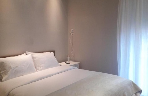 Larissa Apartment | Kings and Queens 2