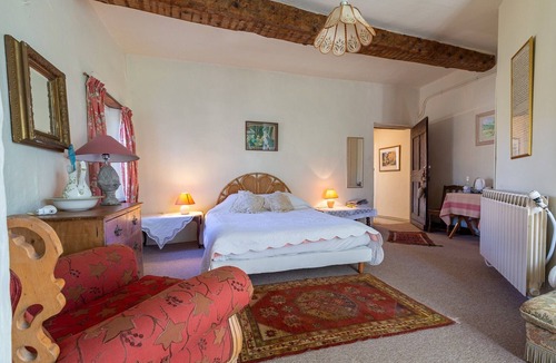 Sauzet Bed & Breakfast | King’s room with Pool and Garden