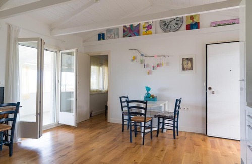 Lefkada Town House | Kite beach house
