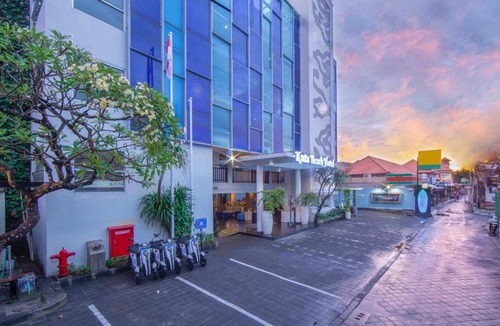 Downtown Kuta Hotel | Kuta Beach Hotel