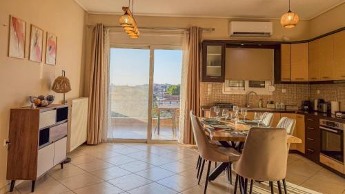 Isthmia Apartment | Kyras Vrysi Retreat Mountain Views & BBQ