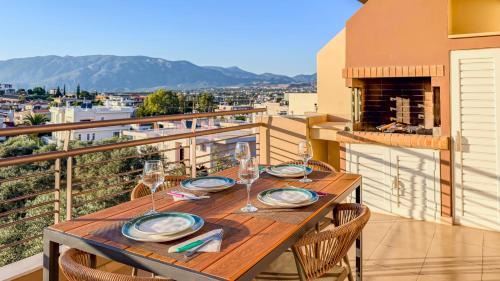 Isthmia Apartment | Kyras Vrysi Retreat Mountain Views & BBQ
