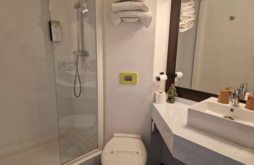 Saint-Victor Hotel | KYRIAD MONTLUCON - Saint Victor