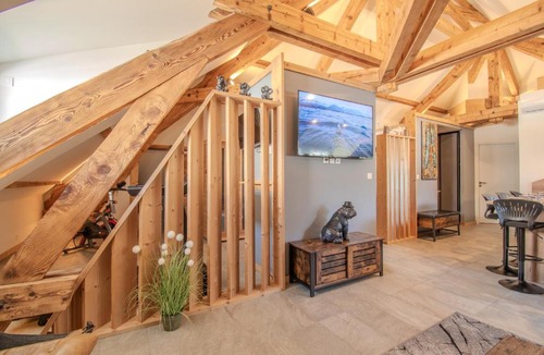 Cluses Apartment | L'écrin Précieux - Clim, Spa, Sauna - 2 suites parentales