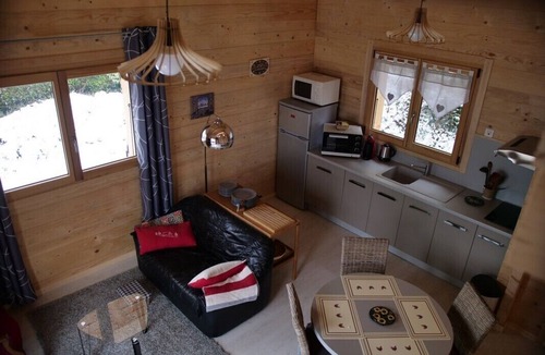 Faverges-Seythenex Ski Chalet | L'ANCOLIE Small, comfortable chalet at the foot of the mountains