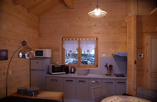 Faverges-Seythenex Ski Chalet | L'ANCOLIE Small, comfortable chalet at the foot of the mountains