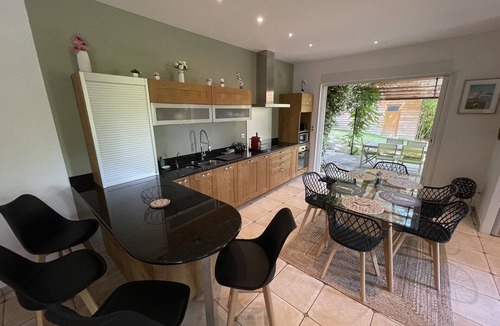 Montelimar House | L'annexe de Brisset, Sejour Idéal en Drôme Provençal