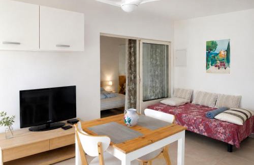 Ansouis House | L'Eden