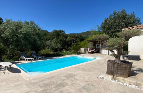 Preconil House | L'Elyvette