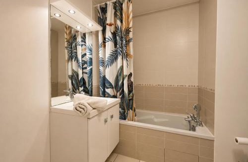 Meyzieu Nord Ouest Apartment | L'Escale, studio avec piscine, entre Eurexpo et le Groupama Stadium